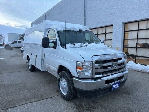 New 2026 Ford E-350 and Econoline 350 Super Duty w/ Power Equipment Group image 11