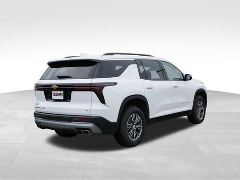 Used 2024 Chevrolet Traverse LT AWD/4WD image 10