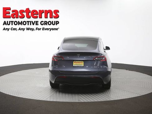 Used 2021 Tesla Model Y Long Range AWD/4WD image 30