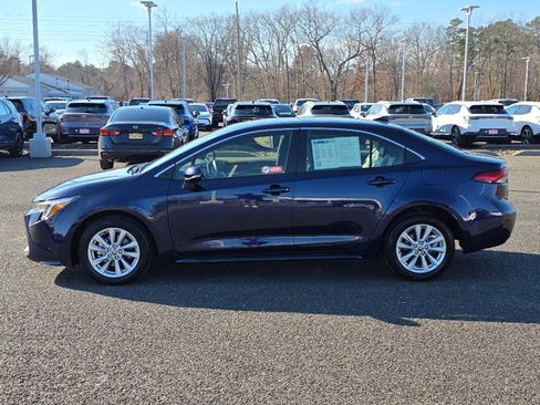 Used 2024 Toyota Corolla XLE image 12