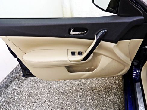 Used 2013 Nissan Maxima 3.5 SV FWD image 7