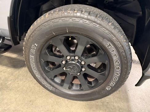 Certified 2024 RAM 2500 Big Horn w/ Night Edition AWD/4WD image 4