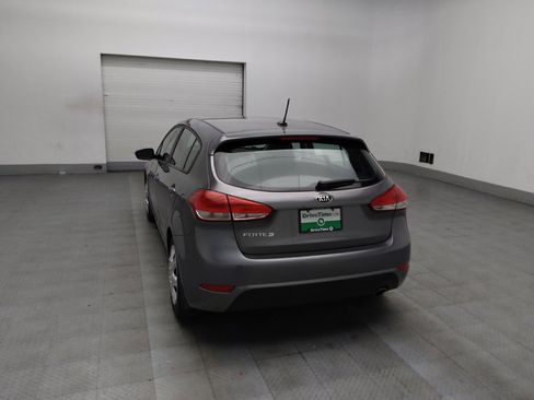 Used 2016 Kia Forte LX image 6