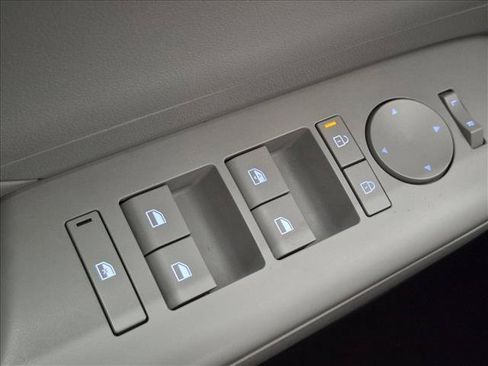 Used 2025 Hyundai Kona SEL FWD image 10