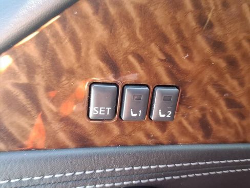 Used 2020 Nissan Armada Platinum w/ Captain's Chairs Package image 13