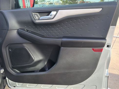 Used 2020 Ford Escape SEL FWD image 40