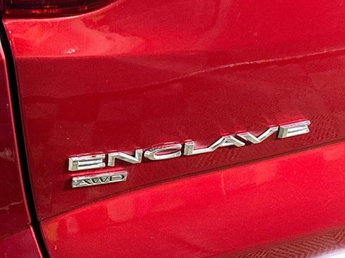 Used 2024 Buick Enclave Premium image 24