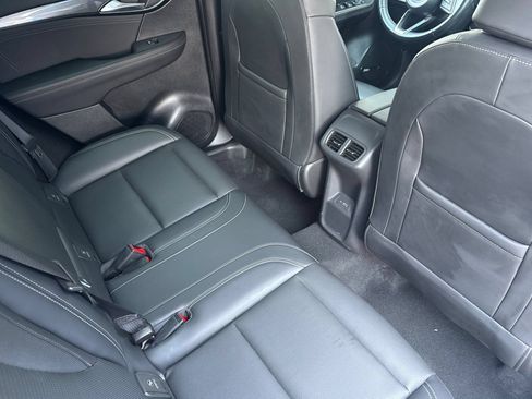 Used 2024 Buick Envision Preferred AWD/4WD image 17
