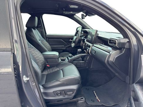 Used 2024 Toyota Tacoma TRD Sport w/ TRD Sport Premium Package AWD/4WD image 22