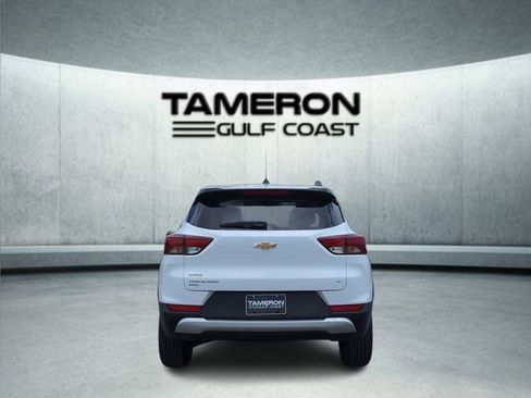 Used 2025 Chevrolet TrailBlazer LT AWD/4WD image 4