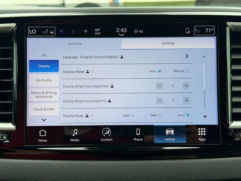 Used 2025 Chrysler Pacifica Select FWD image 39