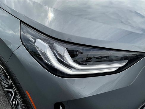 Used 2025 BMW X3 xDrive30i w/ Premium Package image 32