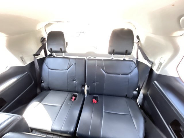 Used 2015 Lexus LX 570 4WD image 18