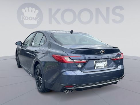 New 2026 Toyota Camry SE image 4