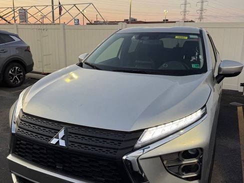 Used 2024 Mitsubishi Eclipse Cross SE AWD/4WD image 1