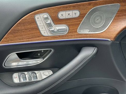 Certified 2025 Mercedes-Benz GLE 450e 4MATIC image 16