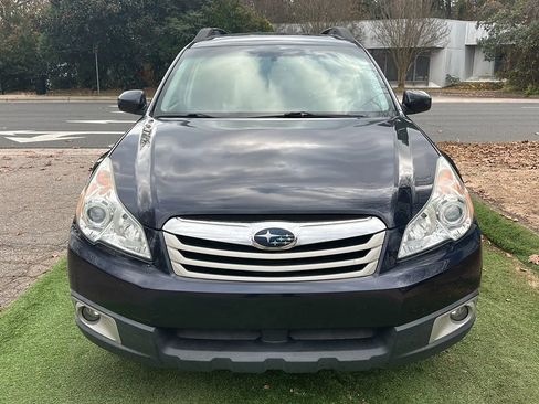 Used 2012 Subaru Outback 2.5i Premium w/ All-Weather Pkg image 2