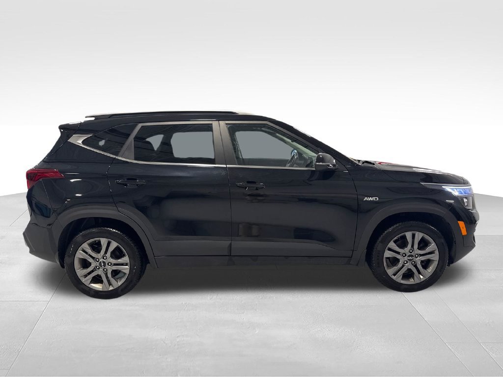 Used 2023 Kia Seltos S w/ Navigation Package AWD/4WD image 47