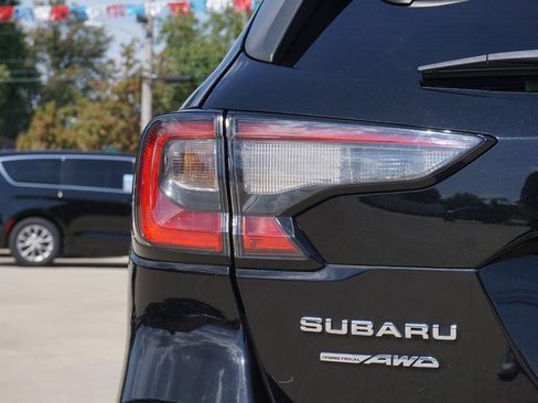 Used 2023 Subaru Outback Premium AWD/4WD image 16