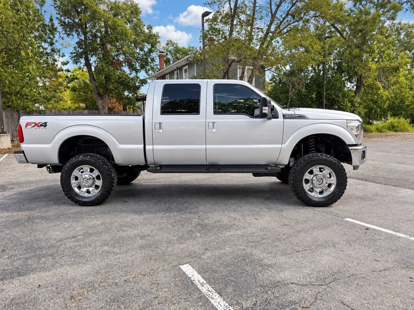 Used 2016 Ford F250 Lariat w/ Lariat Interior Package AWD/4WD image 4