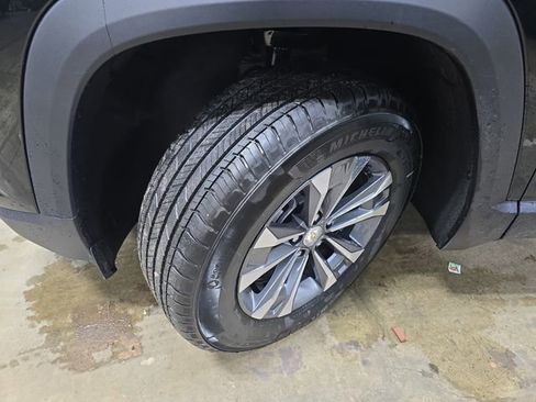 New 2026 Chevrolet Equinox LT image 33