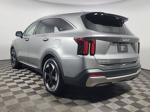 Certified 2025 Kia Sorento SX Prestige AWD/4WD image 10