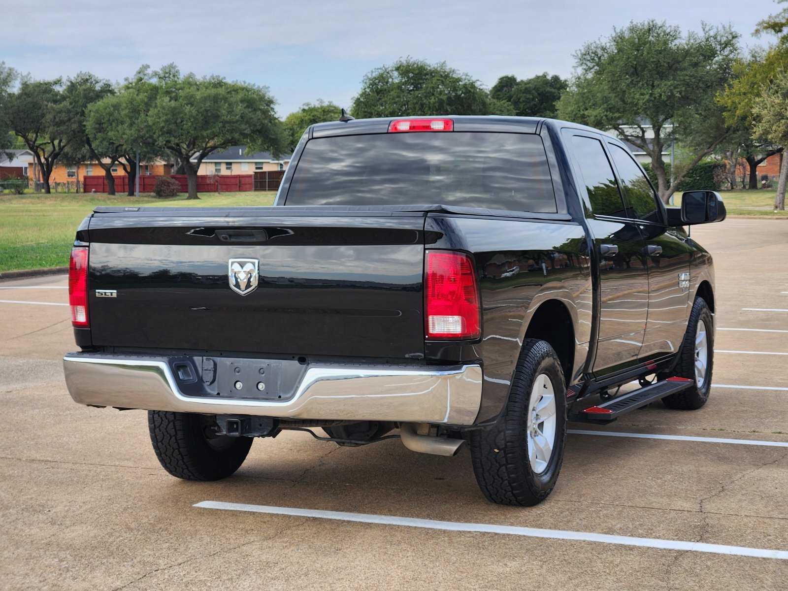Used 2022 RAM 1500 Classic SLT w/ Trailer & Traction Group RWD image 6