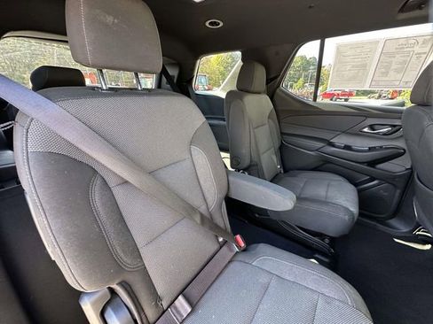 Used 2023 Chevrolet Traverse LT image 33