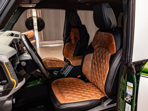 Used 2023 Ford Bronco Badlands image 24