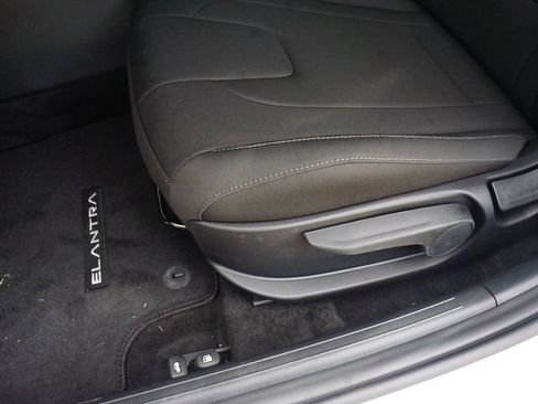 New 2026 Hyundai Elantra Sport FWD image 16