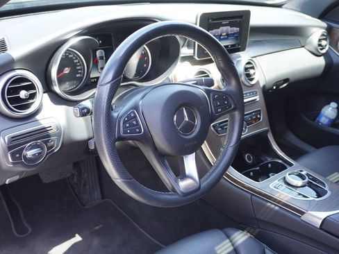 Used 2018 Mercedes-Benz C 300 Sedan image 3