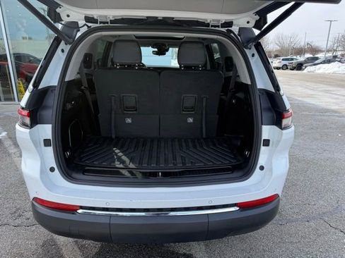 Used 2022 Jeep Grand Cherokee L Limited image 9