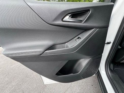 New 2026 Chevrolet Equinox LT w/ Convenience Package II image 37