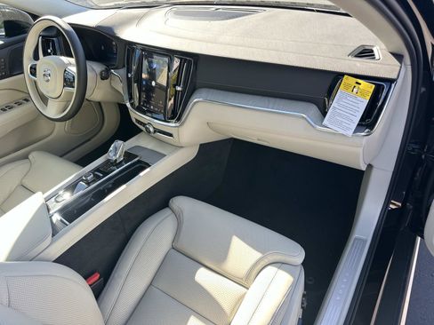 New 2026 Volvo V60 B5 Cross Country Ultra w/ Climate Package image 23