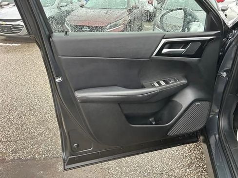 Used 2025 Mitsubishi Outlander SE AWD/4WD image 10