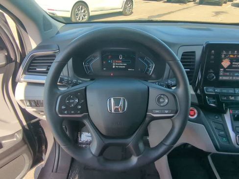 Used 2019 Honda Odyssey EX image 21