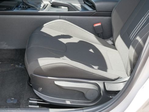 Certified 2025 Hyundai Elantra Sport FWD image 13