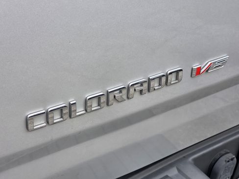 Used 2018 Chevrolet Colorado LT w/ LT Convenience Package image 8