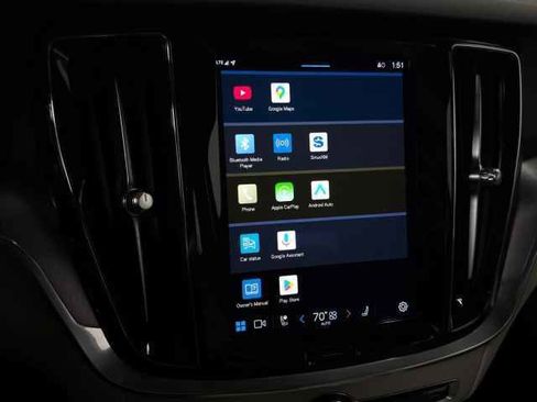 Used 2023 Volvo S60 B5 Core w/ Climate Package image 25