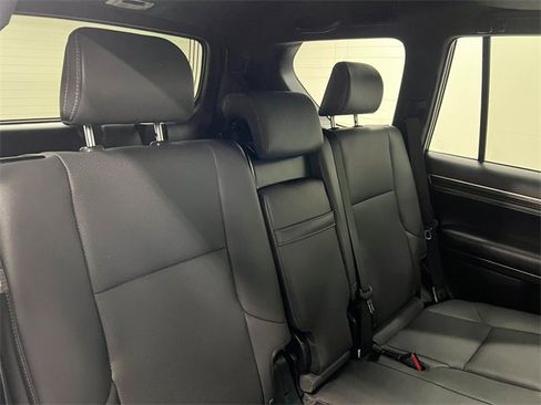 Certified 2023 Lexus GX 460 Premium w/ Premium Package image 13