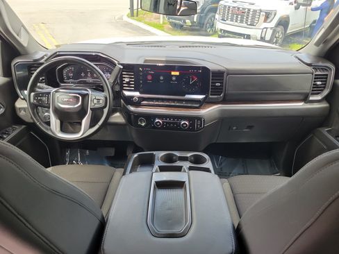 Used 2024 GMC Sierra 1500 Elevation AWD/4WD image 17