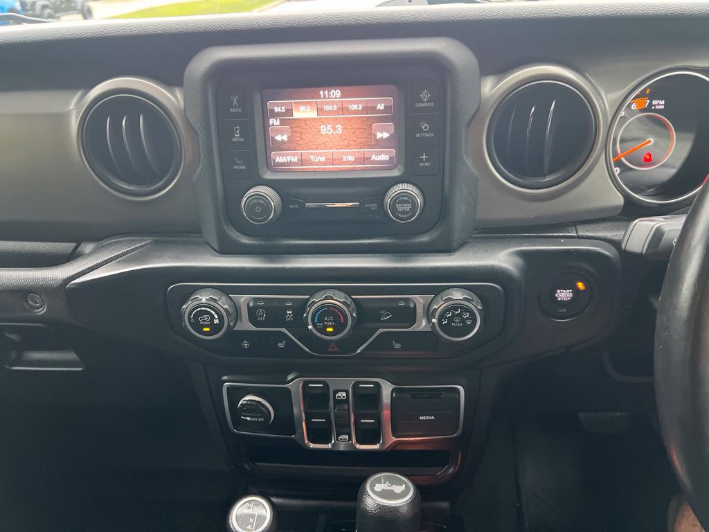 Used 2021 Jeep Wrangler Unlimited Sport w/ Cold Weather Group AWD/4WD image 44