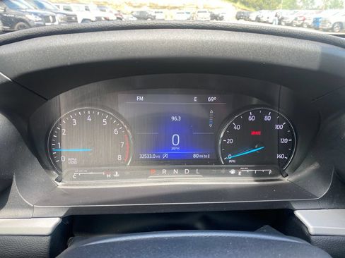 Used 2024 Ford Explorer XLT w/ Equipment Group 202A AWD/4WD image 16