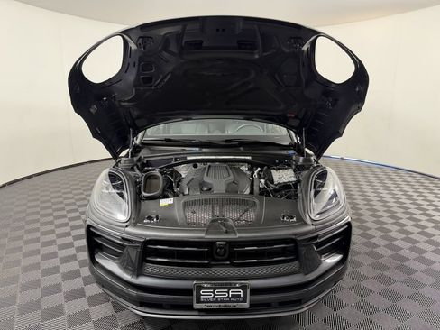 Used 2023 Porsche Macan AWD/4WD image 51