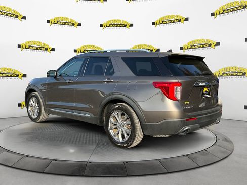 Used 2021 Ford Explorer Limited w/ Equipment Group 301A image 3