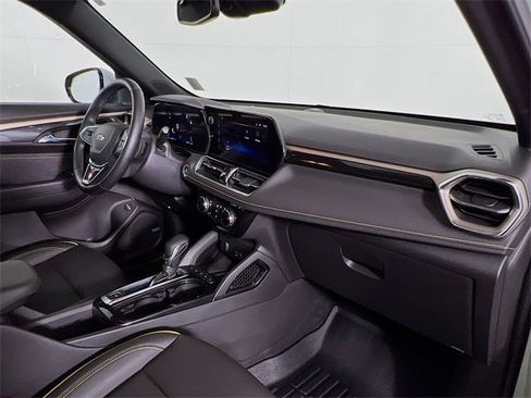 Used 2025 Chevrolet TrailBlazer ACTIV w/ Convenience Package image 40