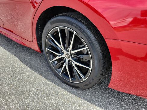 Used 2022 Toyota Camry SE w/ Convenience Package FWD image 26