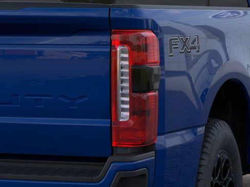 New 2026 Ford F250 Lariat w/ Black Appearance Package AWD/4WD image 21