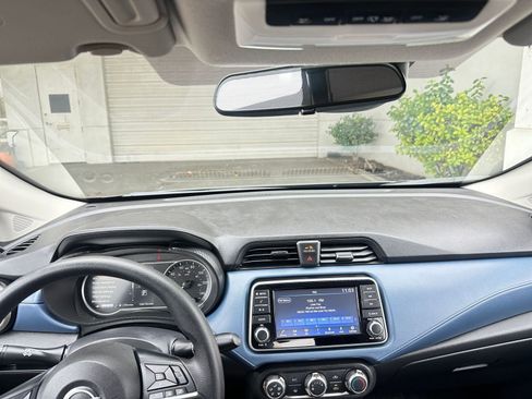 Used 2025 Nissan Versa SV image 33