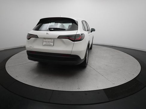 Certified 2023 Honda HR-V LX image 34